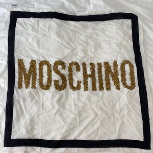 Moschino scarf